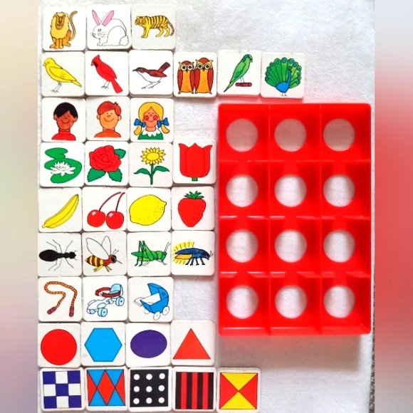 The Original Memory Card Matching Game ©1980 Milton Bradley Complete Set - Picture 6 of 9